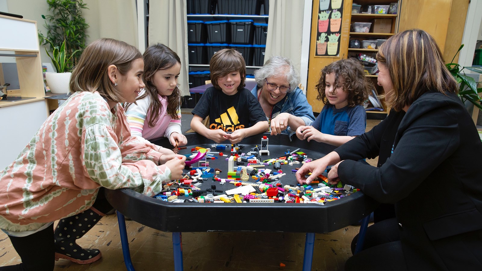 On the strength of a successful ongoing partnership, Sir William Osler School and KIDS Inc. child care have been honoured with the Manitoba Child Care Association’s 2022 Educaring Award.